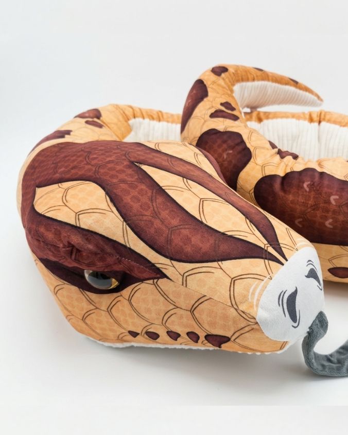 Rainforest Cafe | Julius The Squezzer Snake | 110